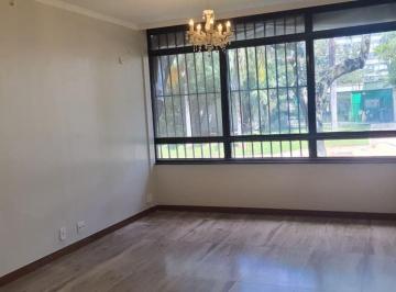 Apartamento de 3 quartos, Brasília · Apartamento Reformado 3 Quartos com Suíte na SQS 114 Asa Sul