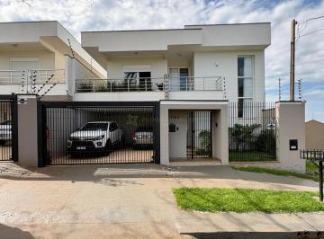 Casa · 166m² · 3 Quartos · 2 Vagas · Excelente sobrado na Zona Sul!!