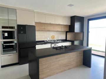 Casa · 300m² · 3 Quartos · Casa à venda - em Cascavel