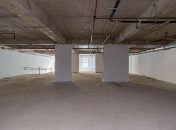Comercial · 416m² · Loja na Avenida Armando Ferrentini, 632 - Loja 2 • 416 m²