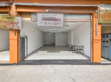 Comercial · 81m² · 3 Quartos · Loja na Avenida Cupecê, N. 3376 - B • 81 m²