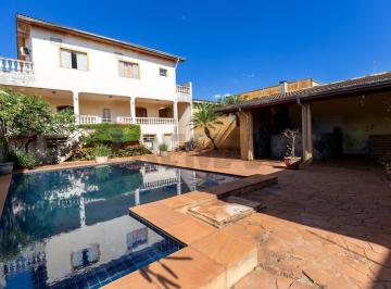 Casa · 697m² · 4 Quartos · 4 Vagas · Casa sobrado com elevador 744m² de terreno 4 quartos 3 suites