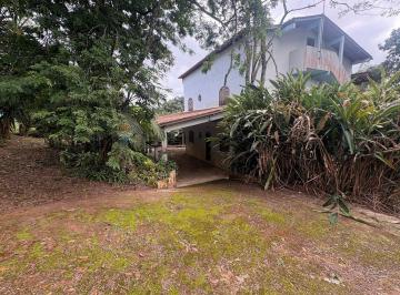 Rural · 4000m² · 5 Quartos · 10 Vagas · Ótima Granja a venda, 05 quartos, sendo 02 suítes em Humaitá de Minas. A 40 min de Juiz de Fora