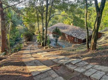 Rural · 360m² · 4 Quartos · 2 Vagas · Oportunidade no Champs Privés Chácara com 1.576m², 2 Casas e Lazer Completo R$ 498.700