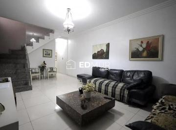 Casa · 205m² · 3 Quartos · Casa à venda - na Vila Camilópolis