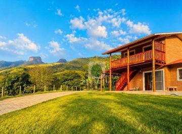 Vista da chegada da primeira casa - 2 Pavimentos · Sítio espetacular com 2 construções à venda, 8400 m² por R$ 1.400.000 - Paiol Grande - São Bento do 