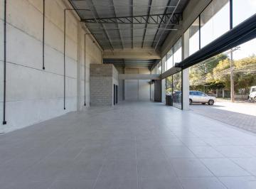 Comercial · 161m² · 10 Vagas · Loja nova com 161m² para locação na Pereira Neto, zona sul de Porto Alegre, RS.