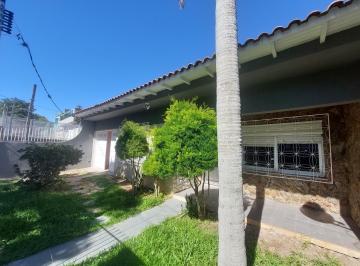 Casa · 298m² · 3 Quartos · 2 Vagas · Casa ampla com 3 dormitórios para locação no bairro Medianeira, Porto Alegre,RS.
