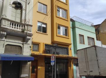 Apartamento · 32m² · 1 Quarto · A poucos metros da Rua Xv de Novembro.F&aac