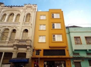Apartamento · 32m² · 1 Quarto · Apartamento de 32 m² com 1 quarto para alugar no Centro