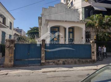 Casa · 334m² · 5 Quartos · 4 Vagas · CASA DUPLEX , EXCELENTE LOCALIZAÇÃO COM VAGA PARA 4 CARROS