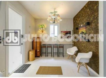 Casa · 110m² · 3 Quartos · 1 Vaga · Casa de Vila :  / Residencial / Copacabana