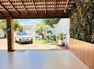 Casa · 750m² · 3 Quartos · JOCKEY RUA 1 - 3 QUARTOS SENDO 1 SUÍTE - SUÍTE - VAGA DE GARAGEM