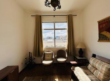 Apartamento · 1 Quarto · Apartamento com 1 quarto, mais dependência mobiliado no Alto-Teresópolis.