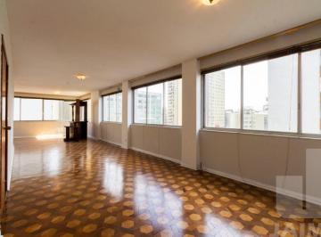 Apartamento · 240m² · 4 Quartos · 2 Vagas · Apartamento 04 dormitórios,02 vagas com 240 m² de Amplitude e Vista Livre na Av. Angélica!