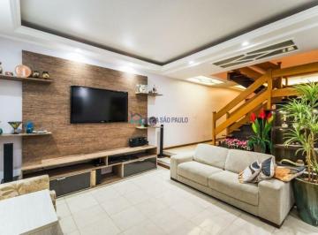 Casa · 280m² · 4 Quartos · 4 Vagas · Casa Bairro Saúde. 4 dormitórios suítes. 4 vagas. Estação Metrô.