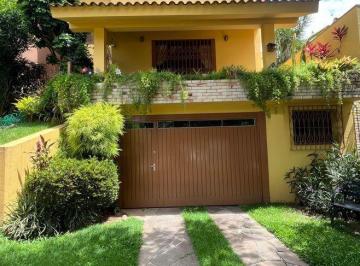 Casa · 194m² · 3 Quartos · 2 Vagas · Sobrado no bairro Espírito Santo de 3 dormitórios 2 vagas e piscina