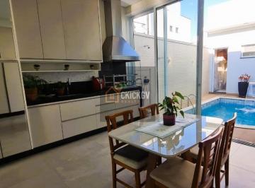 Casa · 162m² · 3 Quartos · 4 Vagas · Casa 3 suítes, varanda gourmet e piscina com hidromassagem, à venda no condomínio Viena Residencial