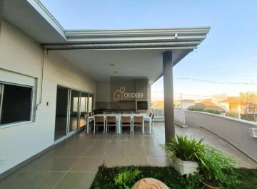 Casa · 236m² · 3 Quartos · 4 Vagas · Casa à venda no condomínio Jardim Portal dos Ipês em Indaiatuba. Com 236m² de área construída e 400m