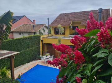 Casa · 193m² · 3 Quartos · 2 Vagas · Sobrado no bairro Espírito Santo de 3 dormitórios 2 vagas e piscina