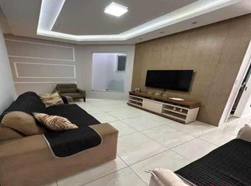Casa de 3 quartos, Osasco · Casa de 175 m² com 3 quartos em venda em Veloso