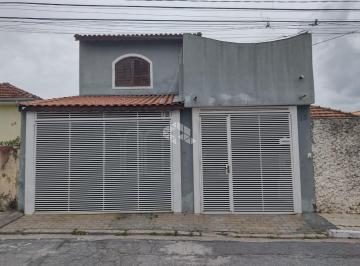 Casa · 140m² · 5 Quartos · 3 Vagas · Sobrado na Vila Medeiros com 3 dormitórios e 3 vagas de garagem.