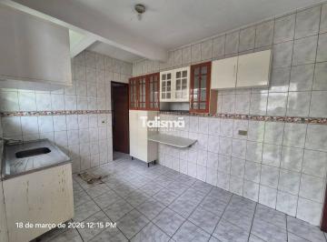 Casa · 75m² · 2 Quartos · CASA 1 LANCE DE ESCADA - PRÓX PONTO DE ÔNIBUS - 4 CÔMODOS - TABOÃO DA SERRA