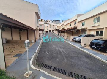 Casa · 81m² · 2 Quartos · 1 Vaga · Apartamento, 2 quartos, 1 vaga, 81m2  na Av Santa Mônica.