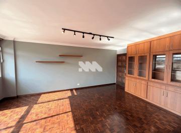 Apartamento · 152m² · 3 Quartos · 1 Vaga · Viva o melhor do Batel: apartamento com 2 suítes, vista privilegiada e lareira