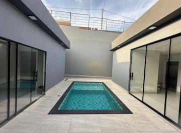 623030ba9e475aaa05885f52a5618d0cce79da7b · CASA RUA 4C VICENTE PIRES 3 QUARTOS PÉ DIREITO DUPLO LAZER COMPLETO CLOSET MODERNA