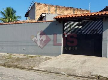 Casa · 111m² · 3 Quartos · 5 Vagas · Excelente Casa à Venda – Apenas 500 metros da Praia Martim de Sá!