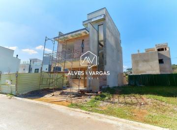 Casa · 214m² · 3 Quartos · Casa à venda - em Santa Cândida