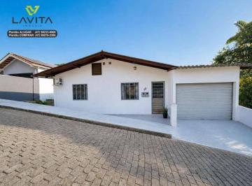 26c2e253b8f4a0ff42f41c04cf093d05731a6a47 · Terreno com 684m2 e casas com aproximadamente 200m2 no Bairro Vorstadt em Blumenau-SC, início da Rua