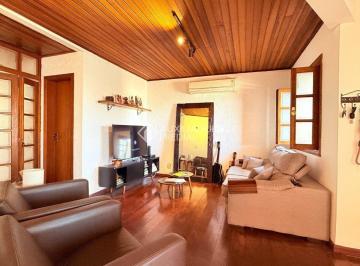 Casa · 110m² · 3 Quartos · 1 Vaga · Linda casa com piscina no bairro Santa Tereza