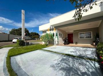 Casa · 3 Quartos · Casa Moderna