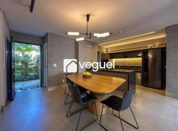 Casa · 240m² · 3 Quartos · 4 Vagas · Casa mobiliada de 240m² com 3 suítes para venda no bairro Gramado, Campinas/SP