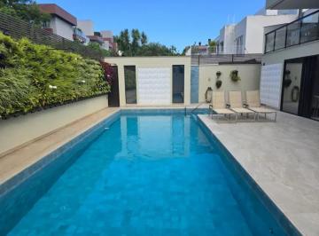 Casa de 5 quartos, Brasília · Casa com 300 m² e 5 quartos à venda em Sobradinho ideal para sua familia