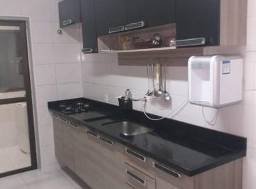 Foto 01 · APARTAMENTO 2 QUARTOS, SALA COM SACADA E UMA VAGA COBERTA