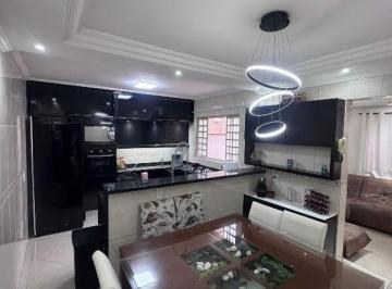 Foto 07 · Casa para venda em Jundiaí-SP, bairro Agapeama: 3 quartos, 1 suíte, 1 sala, 3 banheiros, 3 vagas de 