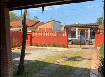 Casa de 5 quartos, Ubatuba · Sobrado com 5 Quartos no Lázaro – Excelente Oportunidade de Valorização em Ubatuba