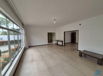 Casa · 700m² · 4 Quartos · 2 Vagas · Casa com 4 Quartos Suíte e 2 Vagas em São Francisco