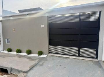 Casa de 3 quartos, Samambaia · Vendo linda casa moderna na QR 605 em Samambaia !