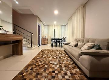 Casa · 180m² · 3 Quartos · 2 Vagas · Casa à venda com 3 dormitórios no Bairro Villa Branca em Jacareí