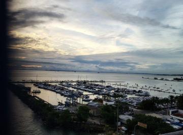 Apartamento de 1 quarto, Salvador · Alugo excelente apartamento de 1/4, vista mar, na Av. Contorno.