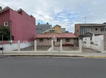 Casa · 68m² · 2 Quartos · 5 Vagas · Casa 2 Quartos com 1 Suíte e 68m² - Centro