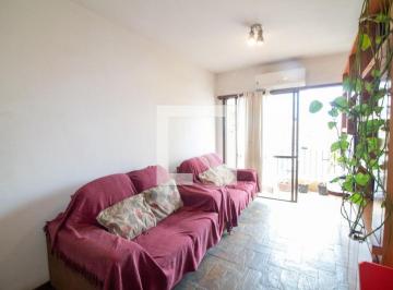 Localizado no charmoso bairro Jardim Aeroporto, este apartamento mobiliado ofere · Apartamento à Venda - Campo Belo, 2 Quartos, 62 m2
