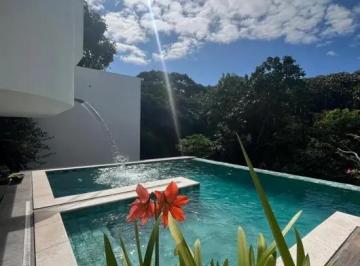 Casa de 5 quartos, Peruíbe · Casa com 290 m2 construídos e 9 quartos para venda no Centro ideal para sua família
