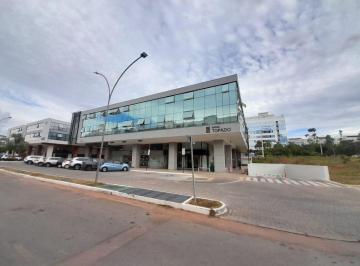 Apartamento de 1 quarto, Brasília · Apartamento com armários planejados, box no banheiro, vaga de garagem e prédio com elevador