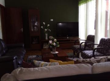 Casa · 253m² · 3 Quartos · 8 Vagas · Casa em Adalgisa - Osasco