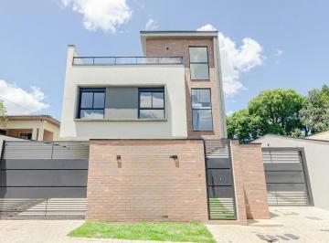 Casa · 138m² · 3 Quartos · 1 Vaga · Casa 3 Quartos sendo 1 suíte no Residencial Òpera